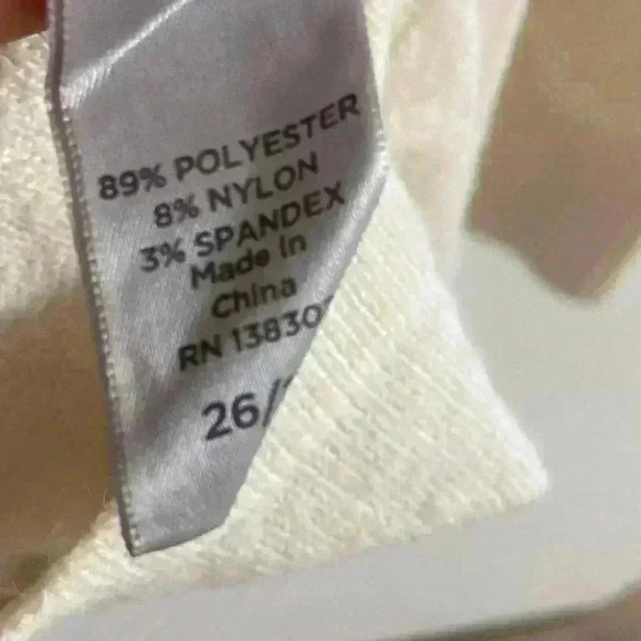 AVENUE off white crewneck pullover sweater. Sz 26/28. NWT. Retail:$55 - Picture 4 of 6